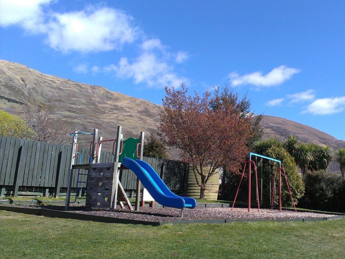 Wanaka Top 10 Holiday Park Екстер'єр фото