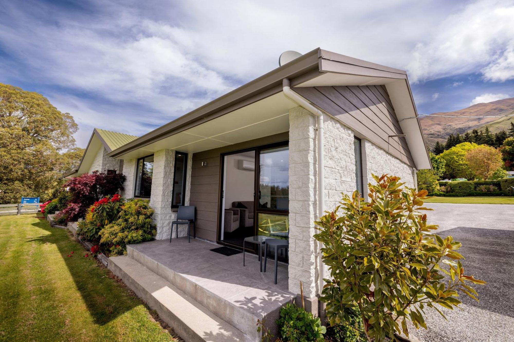 Wanaka Top 10 Holiday Park Екстер'єр фото