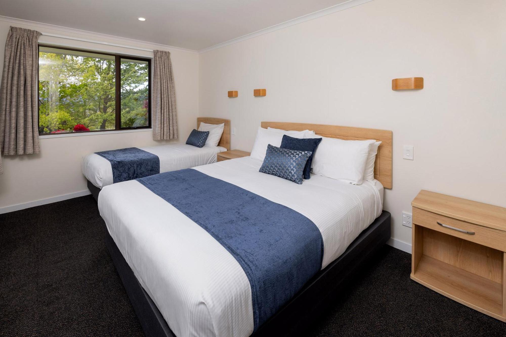 Wanaka Top 10 Holiday Park Екстер'єр фото