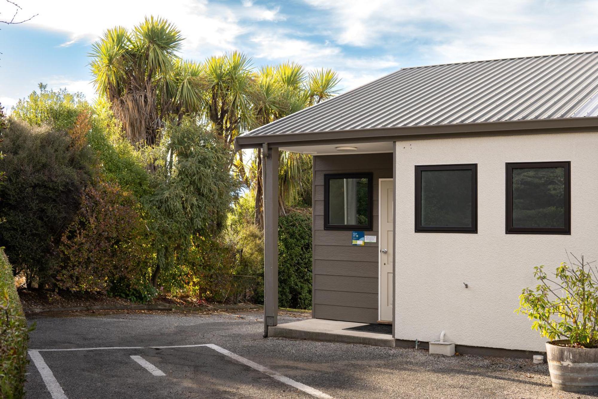 Wanaka Top 10 Holiday Park Екстер'єр фото
