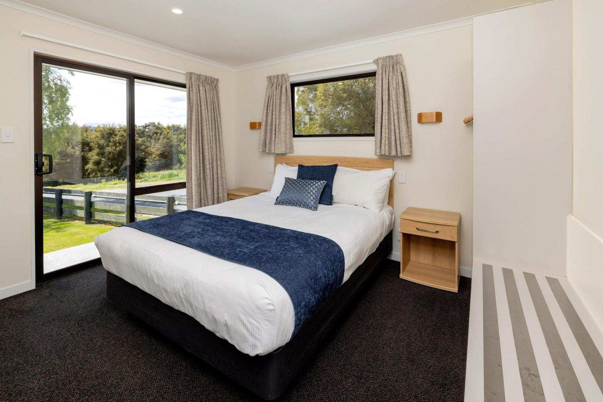 Wanaka Top 10 Holiday Park Екстер'єр фото